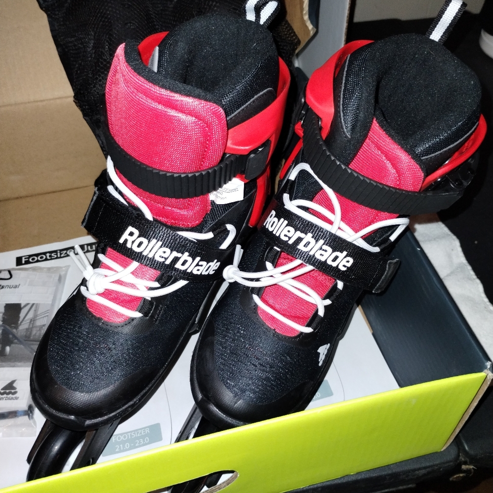 Rollerblade Red and Black Microblades - Picture 2 of 6